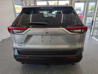 2020 Toyota RAV4 XLE AWD, TOIT, MAGS, in Magog, Quebec - 4 - w320h240px