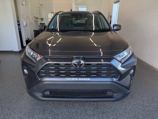 2020 Toyota RAV4 XLE AWD in Magog, Quebec - 6 - w320h240px