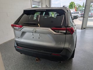 Toyota RAV4 LE AWD 2021 à Magog, Québec - 4 - w320h240px