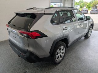 Toyota RAV4 LE AWD 2021 à Magog, Québec - 3 - w320h240px