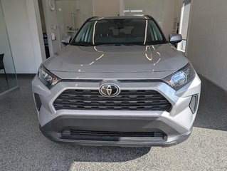 2021 Toyota RAV4 LE in Magog, Quebec - 6 - w320h240px