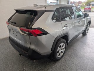 2022 Toyota RAV4 LE AWD, GARANTIE JUSQU EN 2026, in Magog, Quebec - 3 - w320h240px
