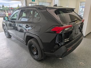 Toyota RAV4 XLE AWD 2022 à Magog, Québec - 5 - w320h240px