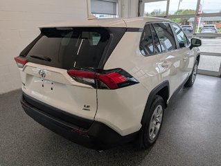 Toyota RAV4 LE AWD, GARANTIE JUSQU EN 2026, 2022 à Magog, Québec - 3 - w320h240px