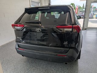 2022 Toyota RAV4 LE AWD, GARANTIE JUSQU EN 2026, in Magog, Quebec - 4 - w320h240px