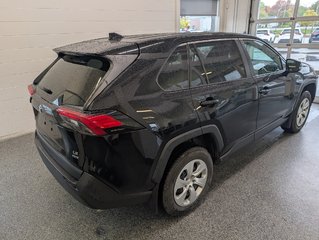 Toyota RAV4 LE AWD, GARANTIE JUSQU EN 2026, 2022 à Magog, Québec - 3 - w320h240px