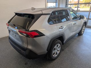 Toyota RAV4 LE AWD, GARANTIE JUSQU EN 2027, 2022 à Magog, Québec - 3 - w320h240px