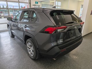 Toyota RAV4 LE AWD 2022 à Magog, Québec - 5 - w320h240px
