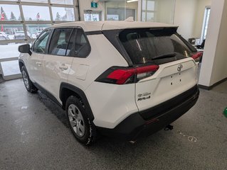 2022 Toyota RAV4 LE AWD, GARANTIE JUSQU EN 2026, in Magog, Quebec - 4 - w320h240px
