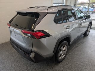 Toyota RAV4 XLE AWD 2022 à Magog, Québec - 3 - w320h240px