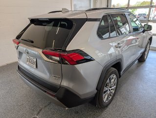 Toyota RAV4 Limited AWD, 2023 à Magog, Québec - 3 - w320h240px