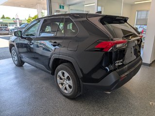 Toyota RAV4 LE AWD, GARANTIE JUSQU EN 2027, 2023 à Magog, Québec - 5 - w320h240px