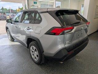 Toyota RAV4 LE AWD 2023 à Magog, Québec - 5 - w320h240px
