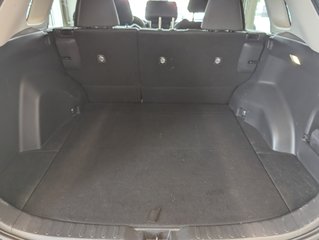 Toyota RAV4 XLE AWD, 2023 à Magog, Québec - 6 - w320h240px