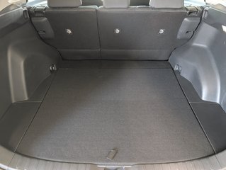Toyota RAV4 LE AWD 2023 à Magog, Québec - 6 - w320h240px