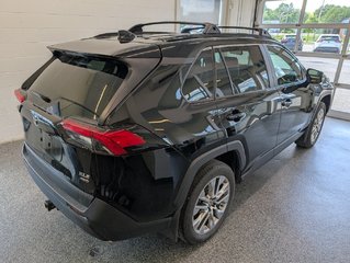 Toyota RAV4 XLE PREMIUM, AWD, 2024 à Magog, Québec - 3 - w320h240px