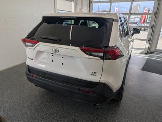 Toyota RAV4 LE AWD, GARANTIE JUSQU EN 2028, 2024 à Magog, Québec - 3 - w320h240px