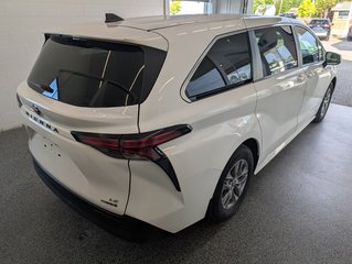 2021 Toyota Sienna Hybrid LE AWD, 8 PASSAGERS, in Magog, Quebec - 3 - w320h240px