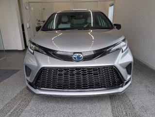 2025 Toyota Sienna Hybrid XSE  AWD in Magog, Quebec - 5 - w320h240px