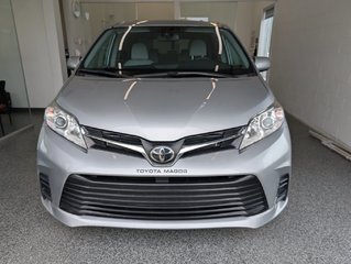 Toyota Sienna LE 8 PASSAGERS, 2020 à Magog, Québec - 6 - w320h240px