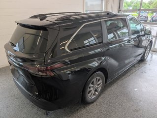 2025 Toyota Sienna LE AWD 8 PASSAGER in Magog, Quebec - 3 - w320h240px