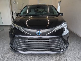 2025 Toyota Sienna LE AWD 8 PASSAGER in Magog, Quebec - 5 - w320h240px