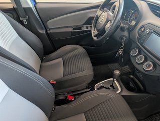 Toyota Yaris Hatchback LE, AUTOMATIQUE, A/C, 2018 à Magog, Québec - 6 - w320h240px