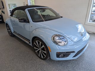 2015 Volkswagen Beetle Convertible Sportline, AUTOMATIQUE, in Magog, Quebec - 2 - w320h240px