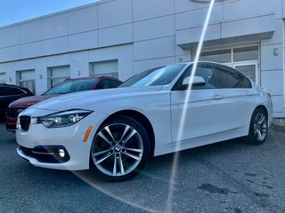 BMW 3 Series 330i xDrive 2018 à Matane, Québec - 4 - w320h240px