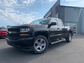Chevrolet Silverado 1500 LD Custom 2019 à Matane, Québec - 2 - w320h240px