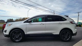 Ford Edge SEL  ENSEMBLE DÉCOR  AWD 2018 à Matane, Québec - 3 - w320h240px