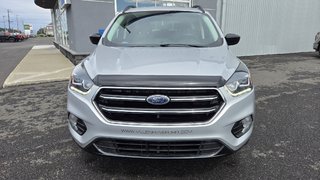 Ford Escape SE  AWD  ENSEMBLE DÉCOR NOIR 2018 à Matane, Québec - 2 - w320h240px