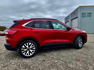 Ford Escape Titanium Hybrid 2020 à Matane, Québec - 4 - w320h240px