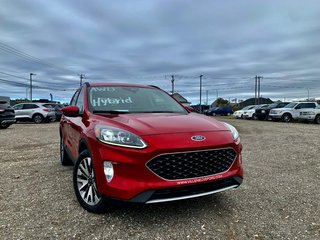 Ford Escape Titanium Hybrid 2020 à Matane, Québec - 2 - w320h240px