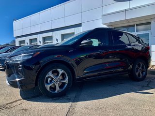 2023 Ford Escape ST-Line  HEV  AWD in Matane, Quebec - 5 - w320h240px