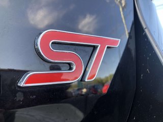 Ford Explorer ST 2023 à Matane, Québec - 6 - w320h240px