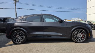 Ford Mustang Mach-E GT Performance Edition  TOIT PANORAMIC 2022 à Matane, Québec - 5 - w320h240px