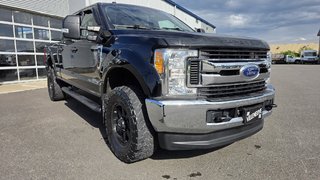 2017 Ford Super Duty F-250 SRW XLT  BOITE de 6 pieds in Matane, Quebec - 3 - w320h240px