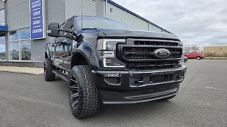 2022 Ford Super Duty F-250 SRW LARIAT 608A ENSEMBLE NOIR in Matane, Quebec - 5 - w320h240px