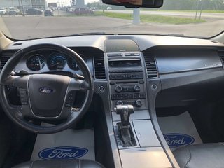 Ford Taurus SEL  AWD 2010 à Matane, Québec - 6 - w320h240px