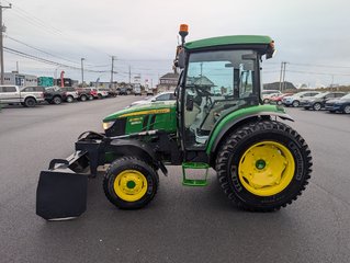 John Deere 4066R 4WD Utility tractor Équipé d'une gratte à neige et d'une souffleuse !! 2018 à Matane, Québec - 6 - w320h240px