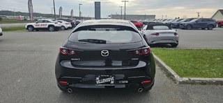 Mazda3 Sport GX 2025