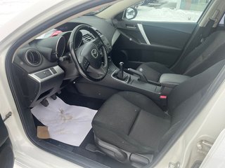 2012  Mazda3 GS-SKY