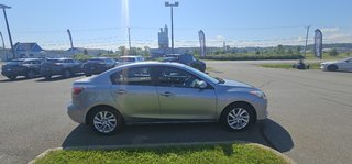 Mazda3 GS-SKY 2012