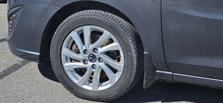 2013  Mazda5 GS
