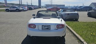 Mazda MX-5 GX 2010