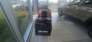 SKIDOO RENEGADE 900 ACE 137 2016