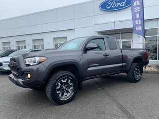Toyota Tacoma TRD  OFF ROAD 2017 à Matane, Québec - 2 - w320h240px