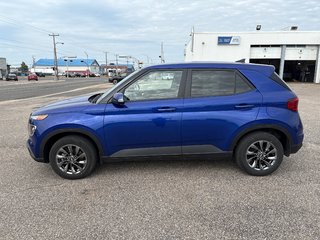 Hyundai Venue Essential 2022 à Sept-Iles, Québec - 3 - w320h240px