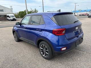 Hyundai Venue Essential 2022 à Sept-Iles, Québec - 4 - w320h240px